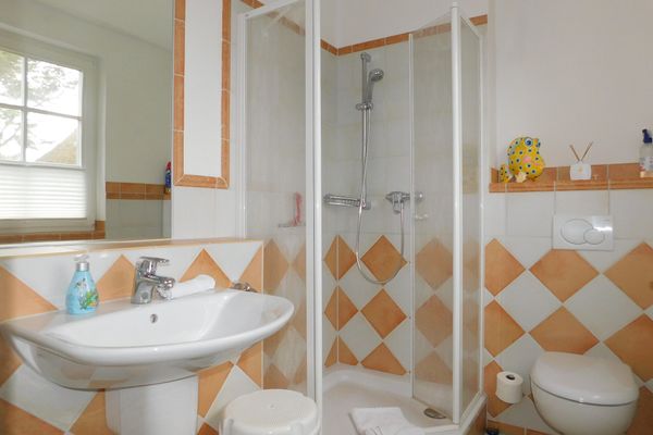  Strandhaus Seemöwe Ostseebad Dierhagen - Badezimmer