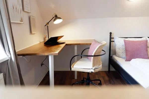 Arbeitsbereich im Schlafzimmer  Ferienhaus Poseby