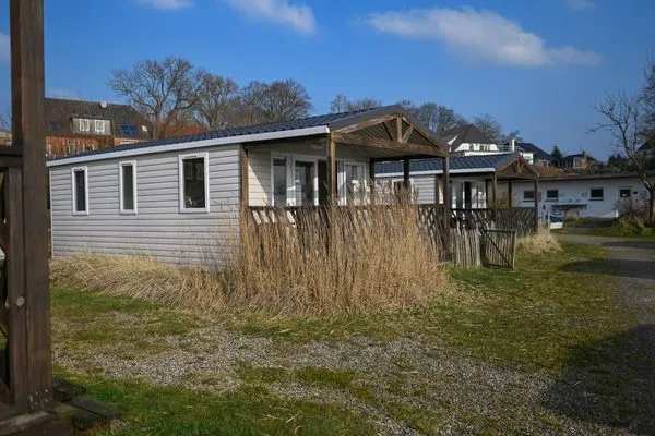 Hauptansicht Ferienpark Süderstapel - Eiderlodge 2 Hundefreundlich