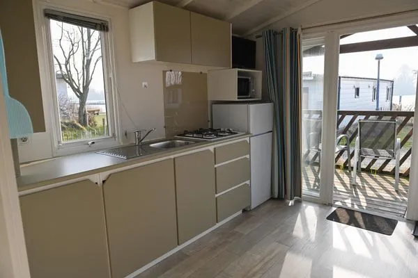 Küche / Küchenzeile Ferienpark Süderstapel - Eiderlodge 2 Hundefreundlich