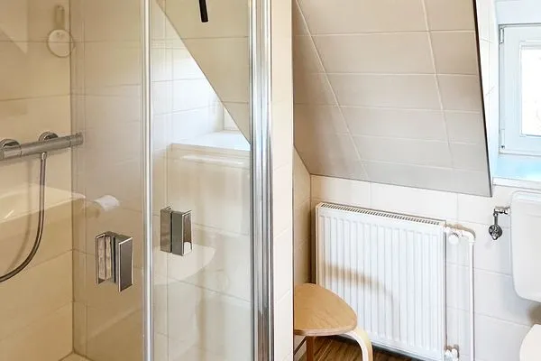 Badezimmer Haus Bräätlun Ferienwohnung Bräätlun 2