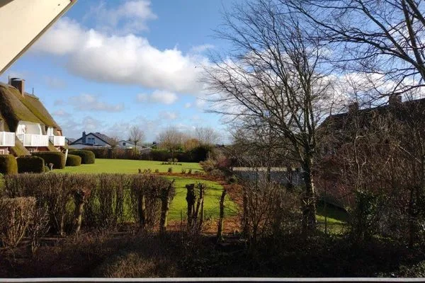 Gartenblick  Leuchtturm