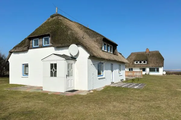 Fassade / Eingang Haus Bräätlun Ferienwohnung Bräätlun 4