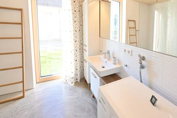  Ferienwohnung Halbinsel52 Wasserburg - Badezimmer