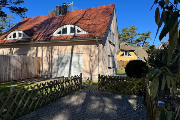 FERIENHÄUSER Dpppelhaushälfte, Am Badesteig 4c Ostseebad Dierhagen - 