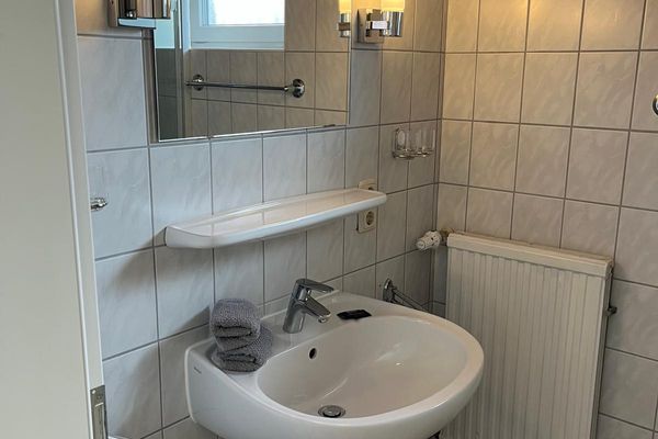  Haus Maverick Wittdün - Badezimmer