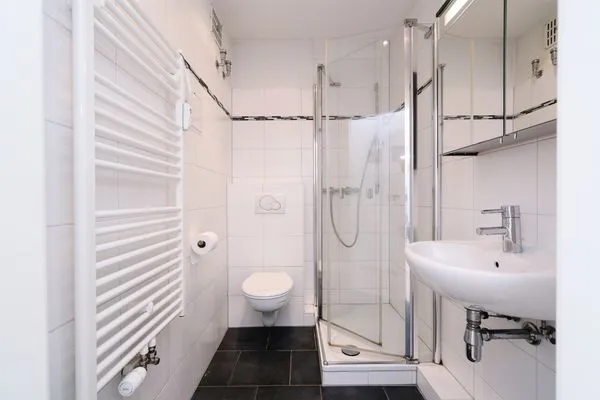Badezimmer Ferienpark Sierksdorf Strandglück mit Meerblick