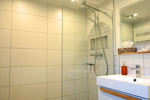  Huus Günter Tönning - Dusche