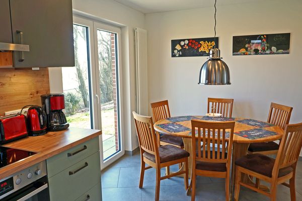  Ferienhütt Poppenbüll,Osterhever,Tetenbüll - Küche mit Esstisch