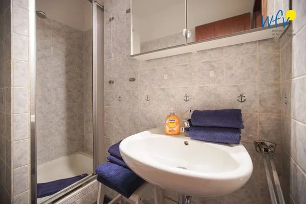 Badezimmer Ferienhaus Seeblick Ferienwohnung 28