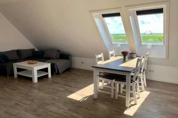 Goldblick-separater Eingang--8  Goldblick-separater Eingang-