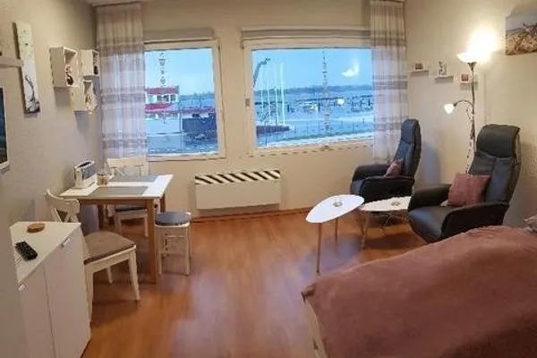 "Strandläufer"/Südstrand 2-110-intro  "Strandläufer"/Südstrand 2-110