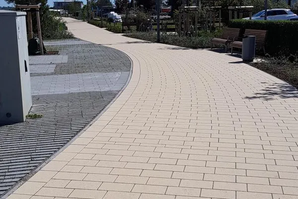 "Strandläufer"/Südstrand 2-110-14  "Strandläufer"/Südstrand 2-110