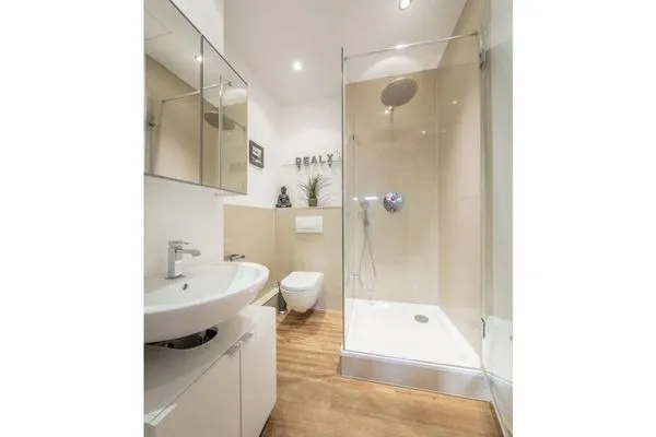 Strandburg "Tiefblau" 01.b-5  Strandburg "Tiefblau" 01.b