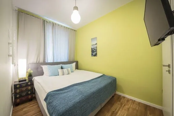 Strandburg "Azurblau" 01.c-3  Strandburg "Azurblau" 01.c