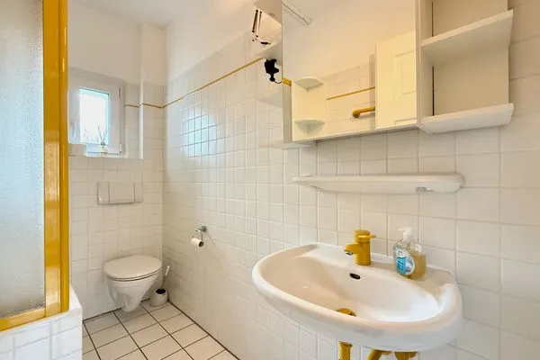  Ferienwohnung Gärtnerhäusle Nonnenhorn - Badezimmer 1