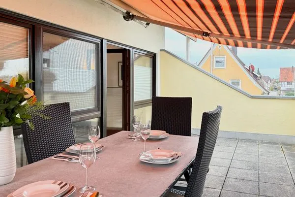  Ferienwohnung Morgensonne Langenargen - Sitzgelegenheit auf dem Balkon