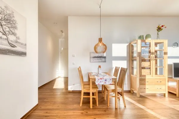 Ferienwohnung SeeNest Röbel - Esstisch  SeeNest