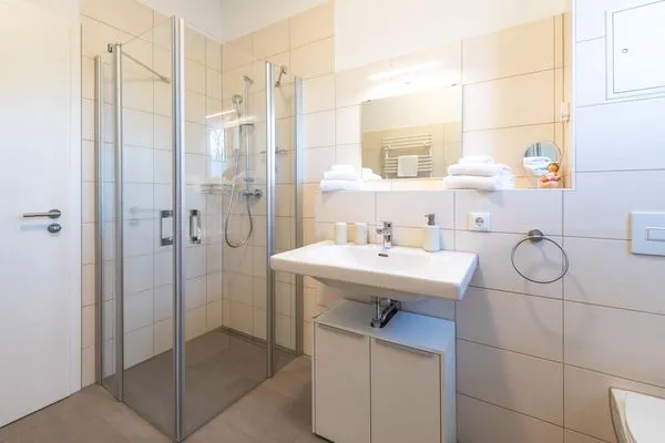 Ferienwohnung SeeBrise Röbel - Bad  SeeBrise