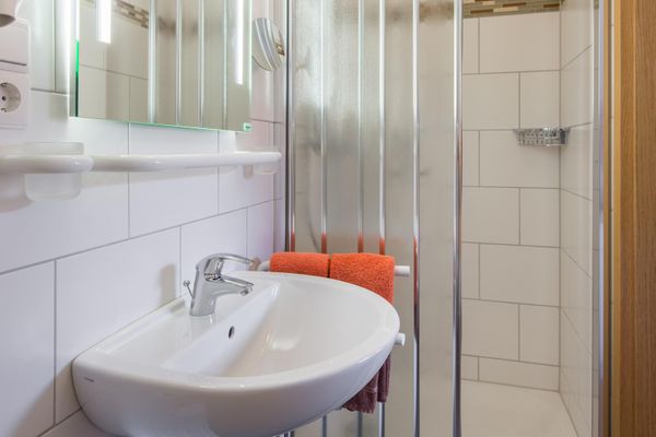  Ferienwohnung Wasserturm Norderney - Badezimmer