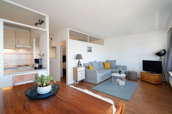Wohnzimmer Panoramic Leuchtturm-Loft