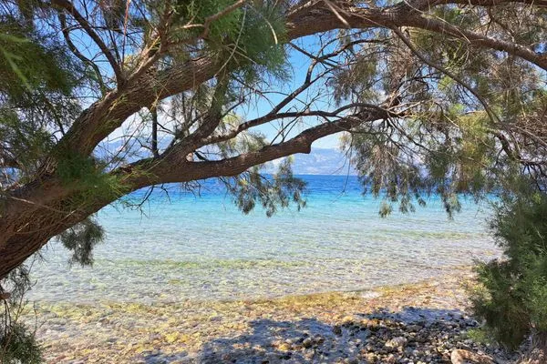  Mpouka Beach  