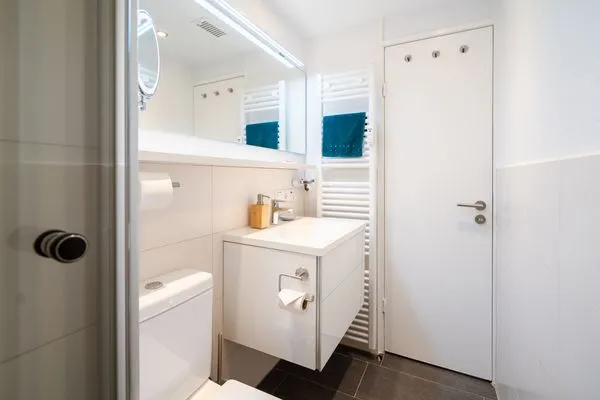 Badezimmer Panoramic Auszeit mit Meerblick