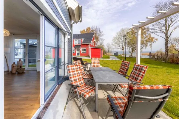 Einfamilienhaus Ostseenest Fuhlendorf mit großzügiger Terrasse  Ostseenest