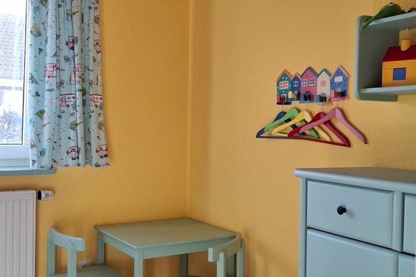  Ferienhaus Kormoran Otterndorf - Spieleecke im Kinderzimmer