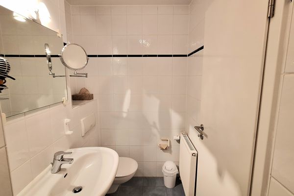 Achtern Diek Haus 7 Wohnung 2  - Badezimmer