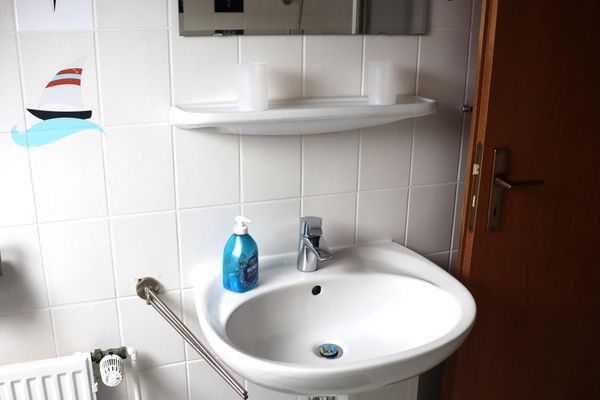  Ferienhaus DünenRose Carolinensiel - Badezimmer