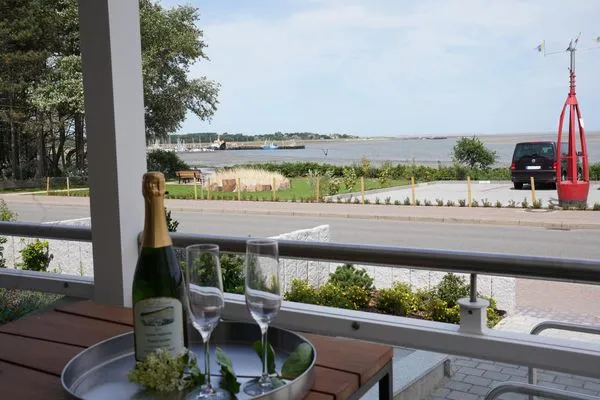 Nordbalkon der Ferienwohnung Weiße Düne 9 | Gen Norden in Wittdün auf Amrum Haus *Weiße Düne* Ferienwohnung *Weiße Düne 9 / Gen Norden*