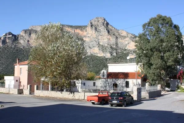 Lakkos Beach