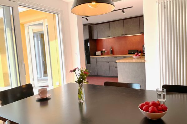  Das Melkmanns Garding - Küche mit Esstisch