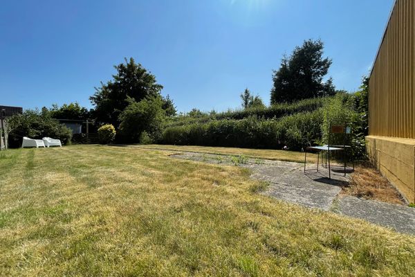  Das Melkmanns Garding - Rasen