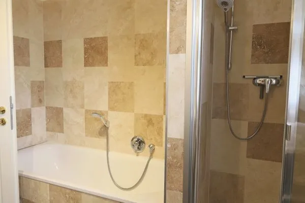 Badezimmer  Bundiswung 7, Whg.1, GB7