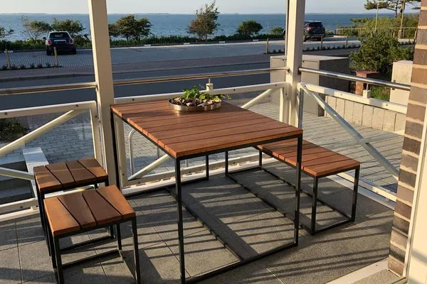 Abendstimmung Nordbalkon der Ferienwohnung Weiße Düne 9 | Gen Norden in Wittdün auf Amrum Haus *Weiße Düne* Ferienwohnung *Weiße Düne 9 / Gen Norden*