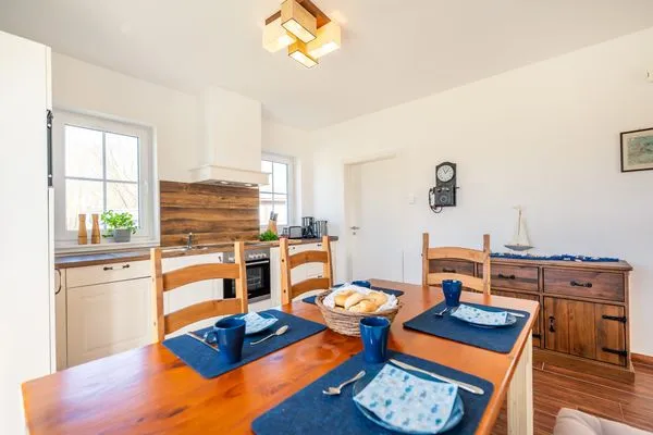 Küche / Küchenzeile  Hus Tina