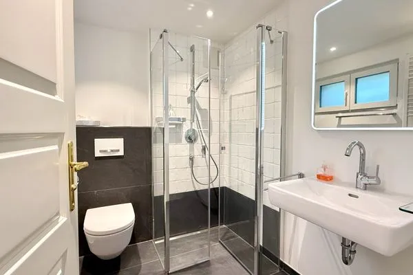 Ferienanlage Villa Hoyerberg Ferienwohnung Villa Hoyerberg Allgäu Lindau und Umgebung - Dusche im Badezimmer