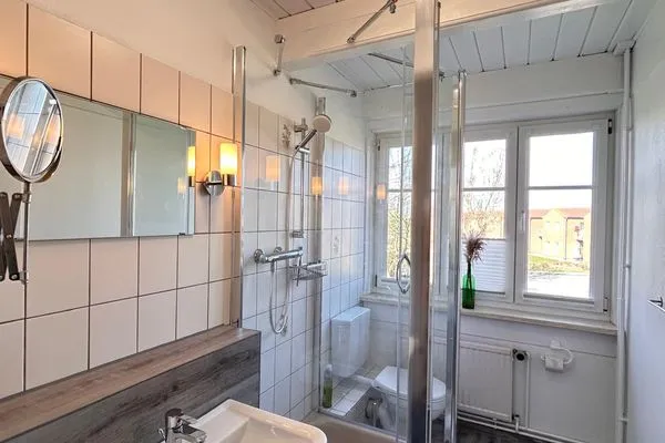 Badezimmer  Ferienwohnung Meeresrauschen Pellworm