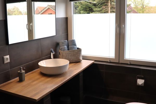 Ferienwohnung Seewiefke Esens - Badezimmer