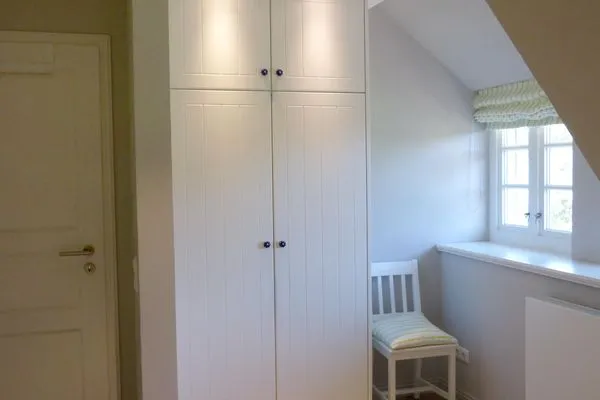 Schlafzimmer 2 im Ferienhaus Steuerbord in Süddorf auf Amrum Haus *Strandweg 8* Friesenhaushälfte *Steuerbord*