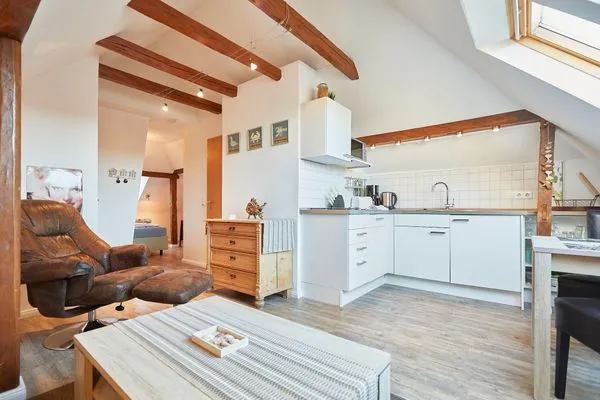 Küche / Küchenzeile  Hus up de D  Studio