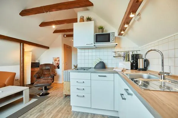 Küche / Küchenzeile  Hus up de D  Studio