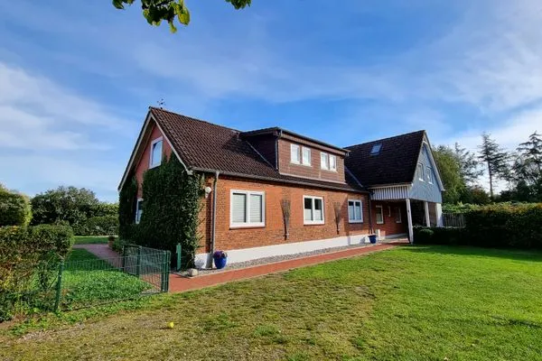 Hauptansicht  Ferienwohnung "Achtern Diek 2" 1. Reihe an der Ostseeküste