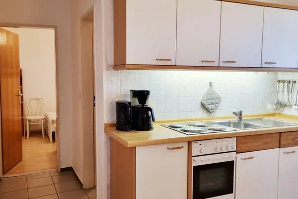 Küche / Küchenzeile  Ferienwohnung "Achtern Diek 2" 1. Reihe an der Ostseeküste
