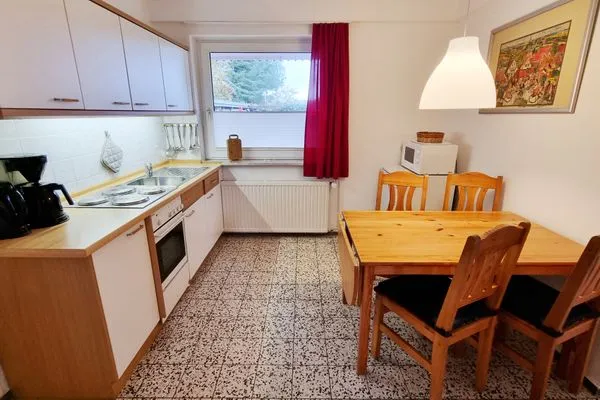 Küche / Küchenzeile  Ferienwohnung "Achtern Diek 2" 1. Reihe an der Ostseeküste