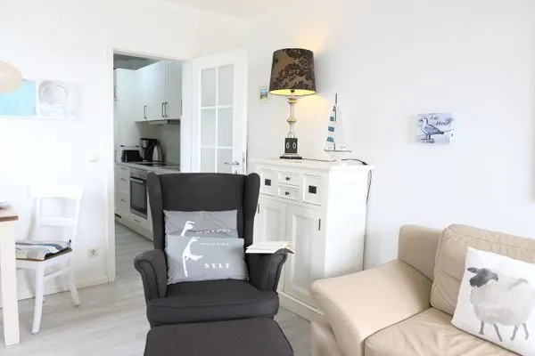 Wohnzimmer  Fernsicht 12E, DG