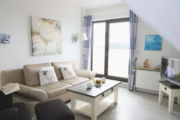 Wohnzimmer  Fernsicht 12E, DG