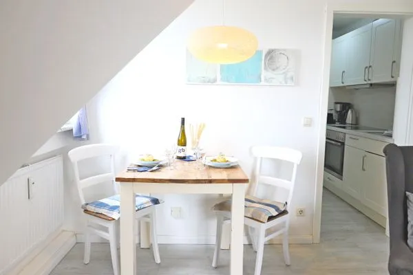 Wohnzimmer  Fernsicht 12E, DG